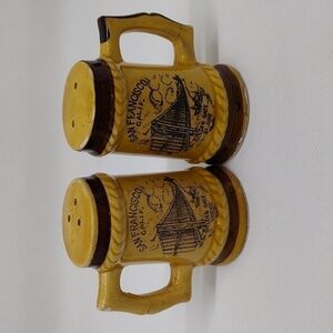 Vintage San Francisco Golden Gate Bridge Souvenir Salt & Pepper Shaker Set